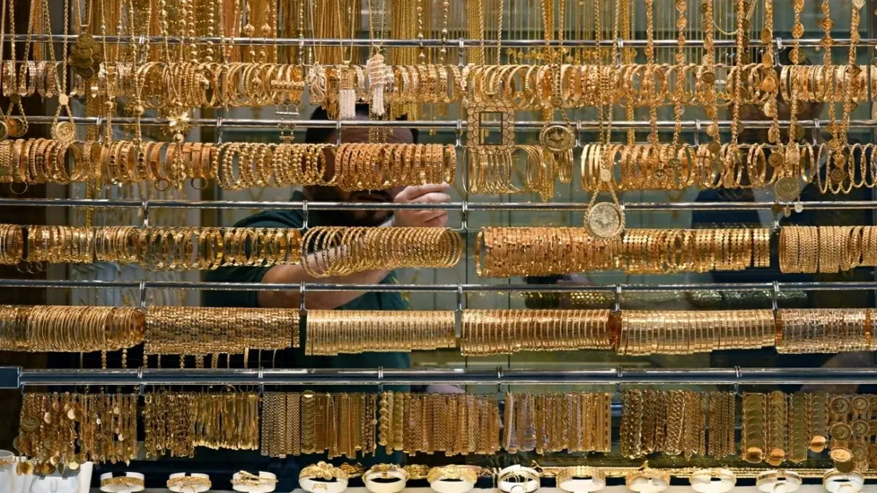 سعر الذهب عيار 21 يواصل الصعود في مصر ليسجل 7190 جنيهاً للجرام